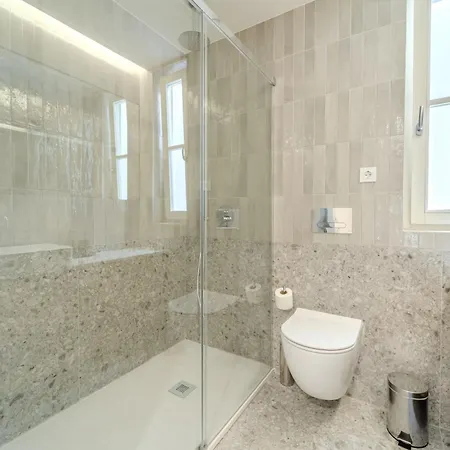 Apartment By House And People Braga